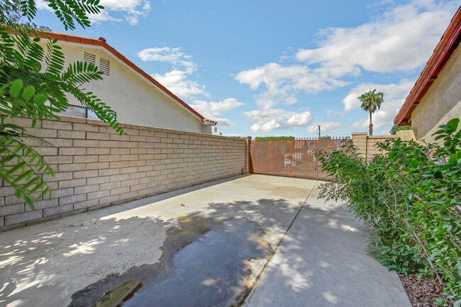 Building Photo - 79825 Camelback Dr