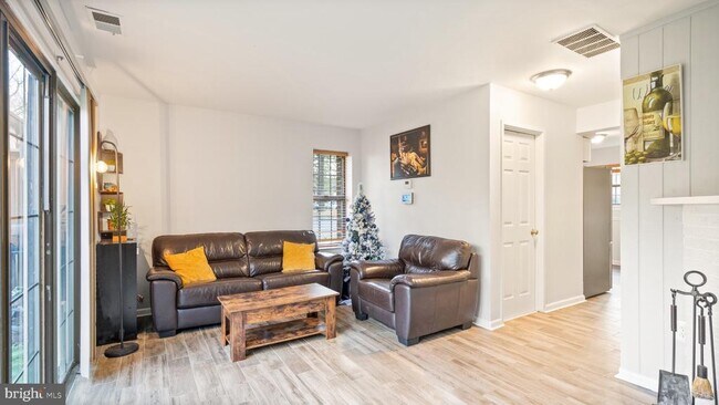 Building Photo - 2017 Headlands Cir