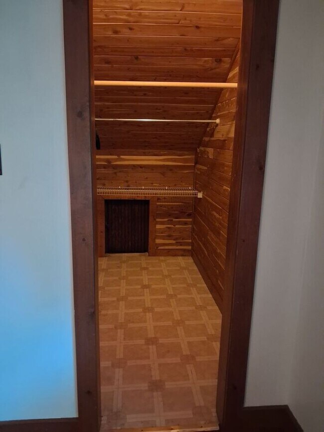 Building Photo - 4 bedroom home in Galien, MI