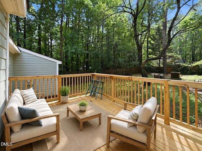Building Photo - 108 Bristol Ct