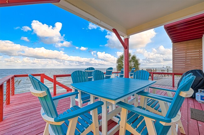 Building Photo - 2102 Todville Rd