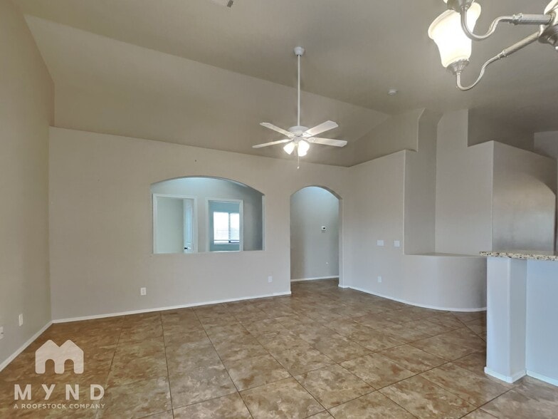 Building Photo - 6315 S 25th Dr