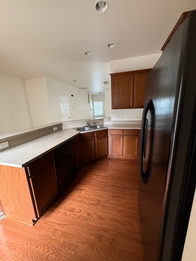 Building Photo - 9705 Turning Wheel Dr