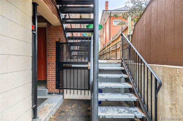 Building Photo - 1243 Vine St