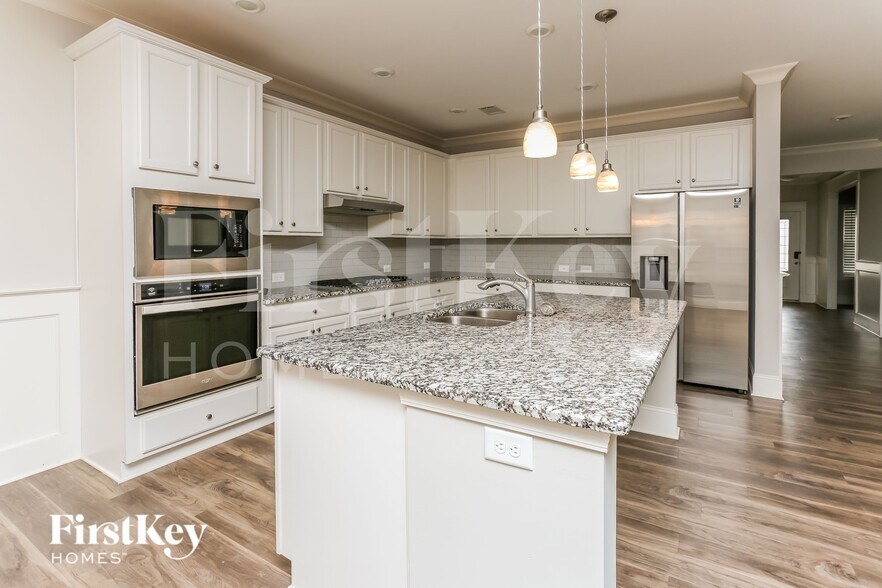 Building Photo - 4541 Banshire Cir