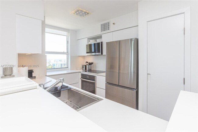 Building Photo - 90 Alton Rd