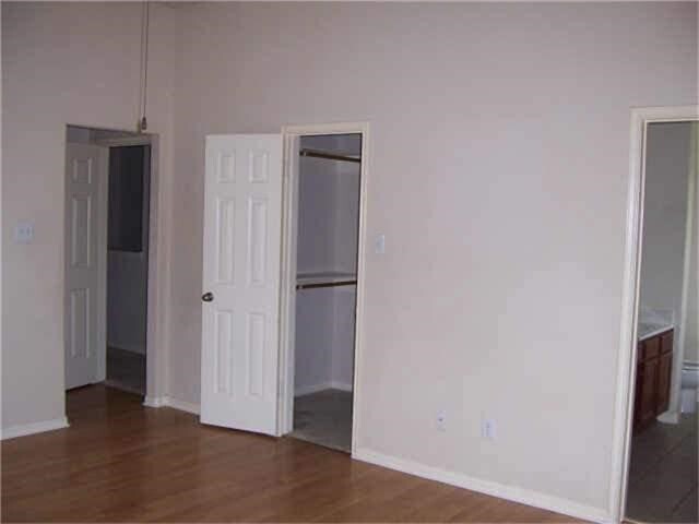 Building Photo - 3710 Windmill Village Dr