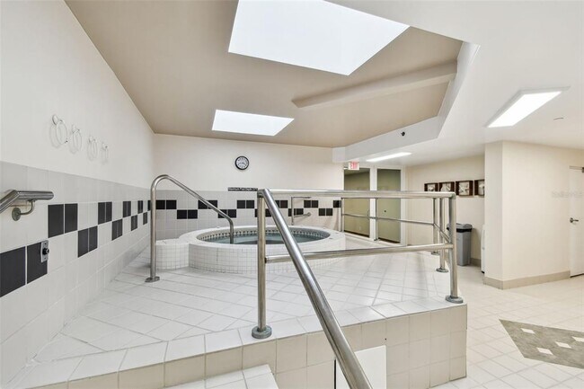 Building Photo - 1560 Gulf Blvd