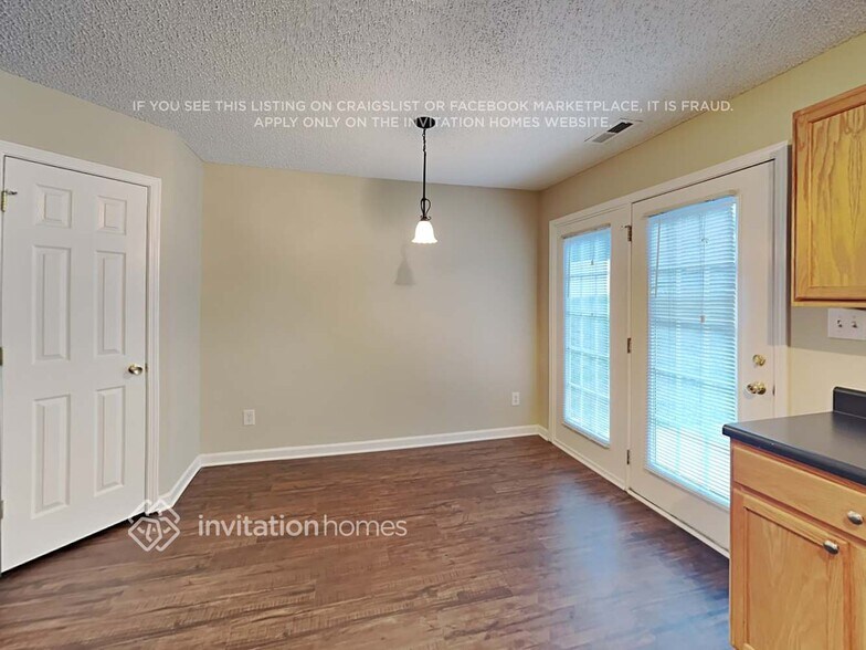 Building Photo - 4403 Staffordshire Ln