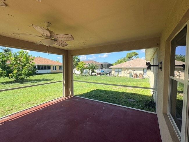 Building Photo - 1732 SW 21st Ln