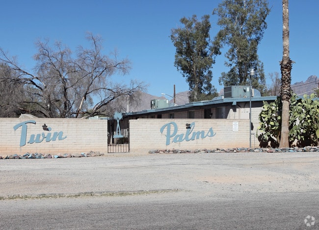 50 W King Rd - Twin Palms Apartments