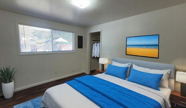 Building Photo - 301 E First Ave