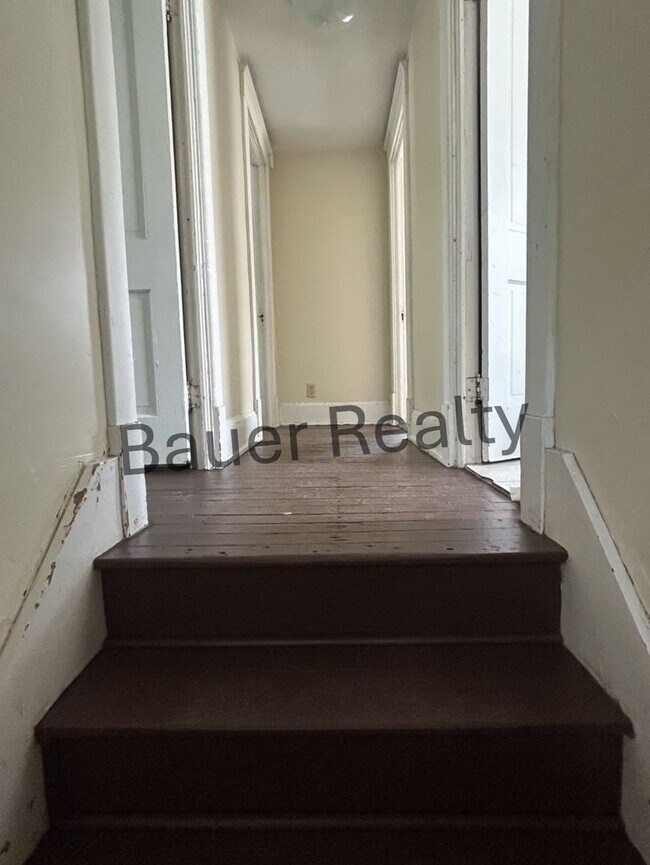 Building Photo - Affordable Three Bedroom Home