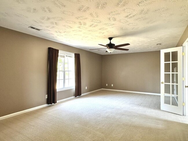 Building Photo - 284 Briarwood Pl