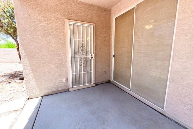 Building Photo - 3Bed/2Bath House at 63rd/Northern Ave! $19...