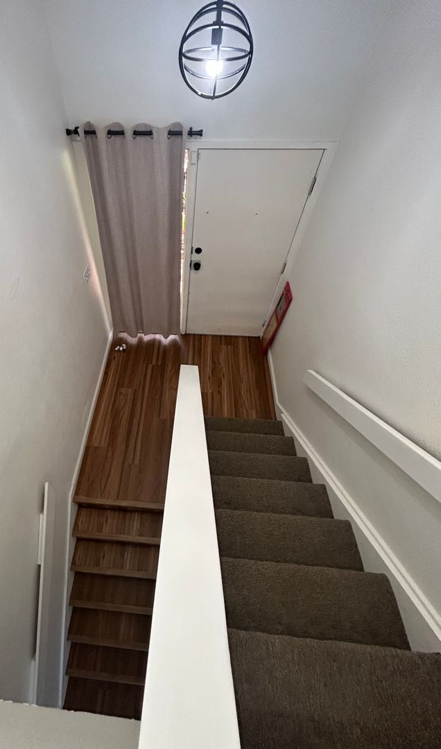 Building Photo - Available on 05/05/26, 1170 sq ft, 3 Bedrooms, 1.5 Baths, 2 Assigned Parking at Palehua Hale in M...
