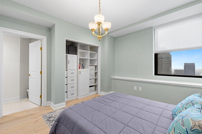 Building Photo - 50 W Broad St