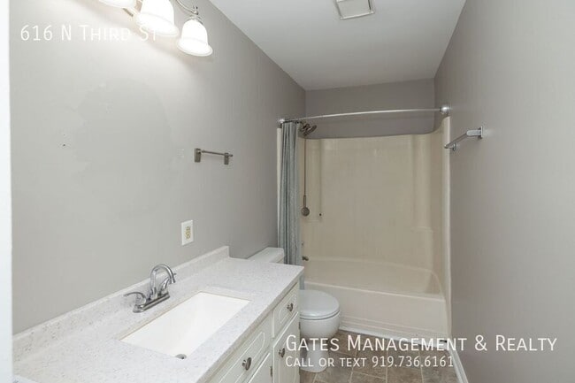 Building Photo - 616 N Third St-
