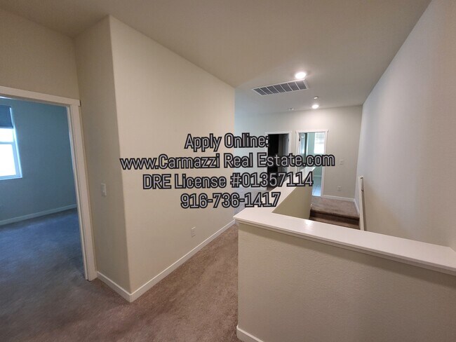 Building Photo - 3224 Finch Ln