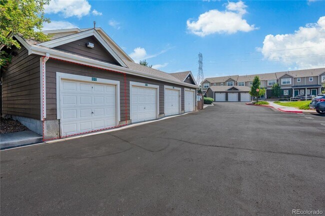 Building Photo - 104th