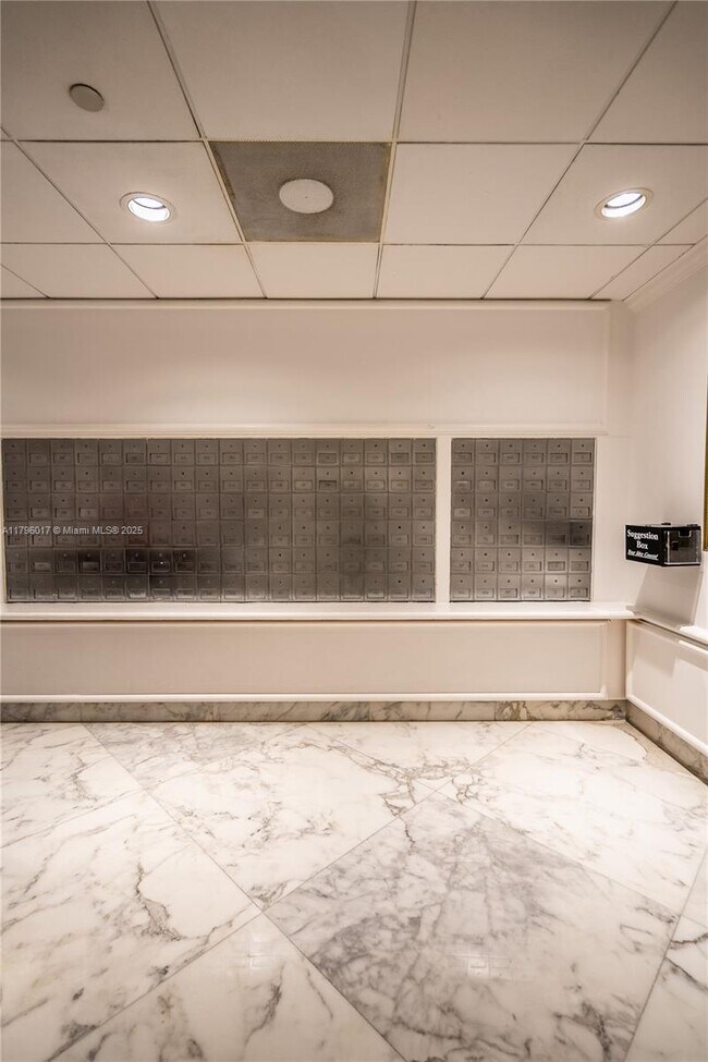 Building Photo - 5700 Collins Ave