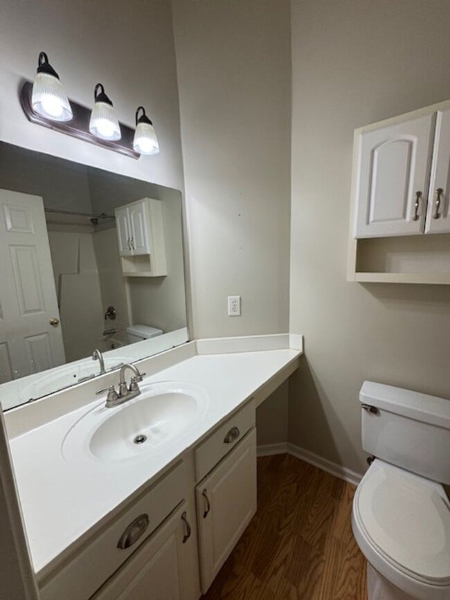 Building Photo - Lauren Place - Northchase