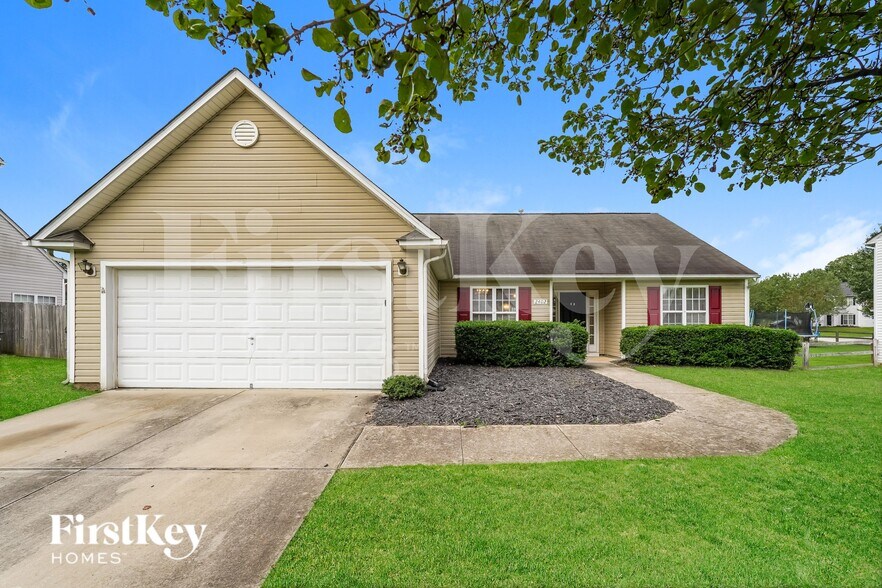 Building Photo - 2402 Lannigan Dr