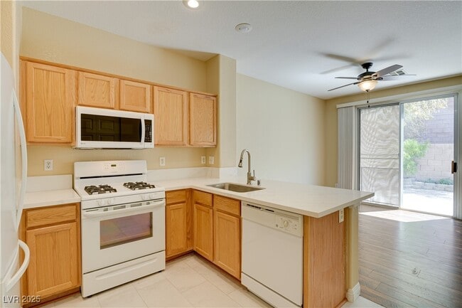 Building Photo - 216 Serenity Crest St