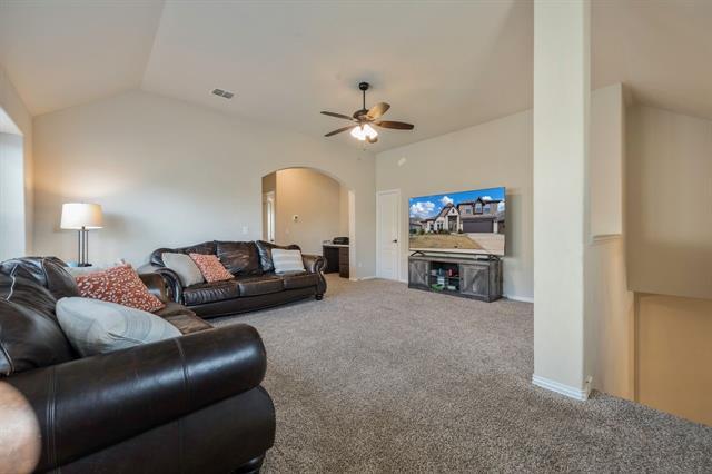 Building Photo - 335 Bluewood Dr