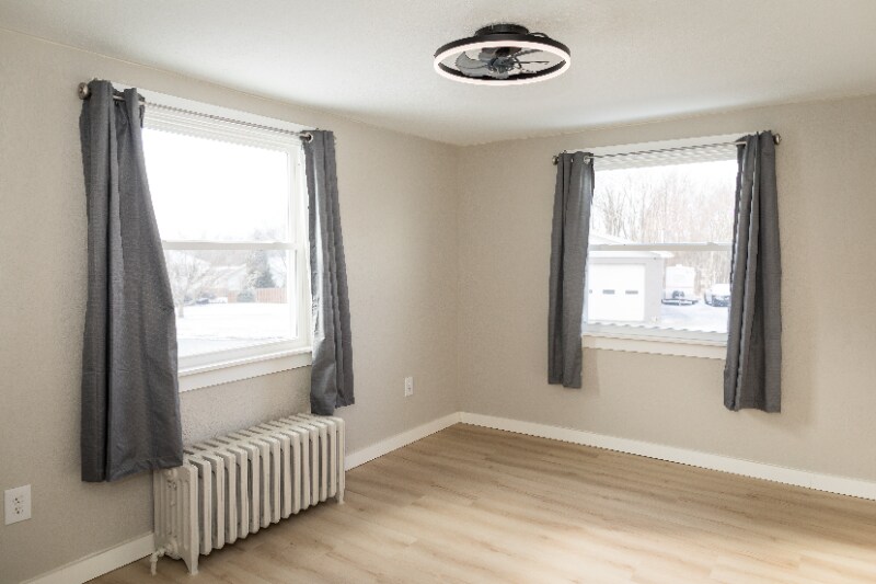 Building Photo - 1363 Frankstown Rd