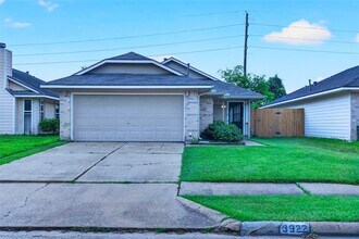 Building Photo - 3922 Pintan Ln