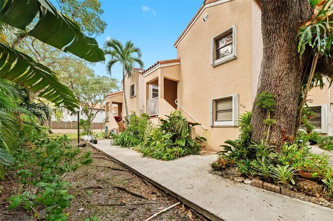 Building Photo - 11840 SW 80th St