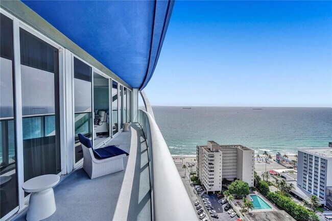 Building Photo - 3101 Bayshore Dr