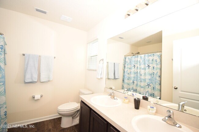 Building Photo - 3590 Sunfish Dr