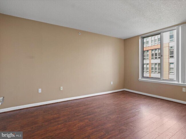 Building Photo - 2726 Gallows Rd
