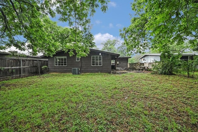 Building Photo - 4011 Burnet Rd