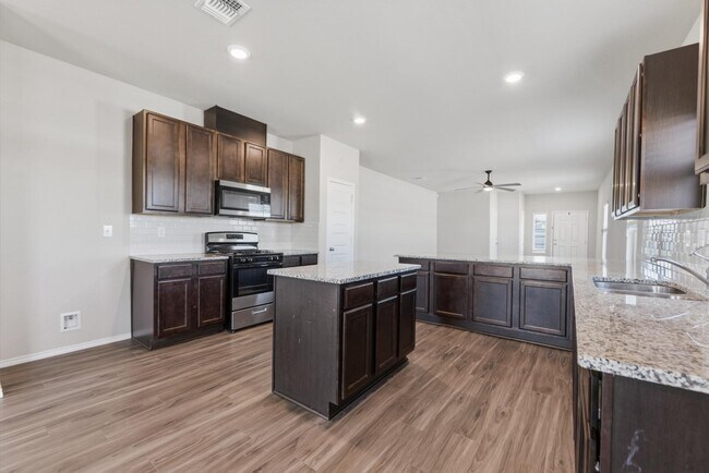 Building Photo - 186 Porcupine Ln