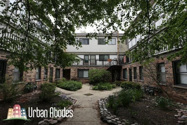 Building Photo - 1255 W Belden Ave