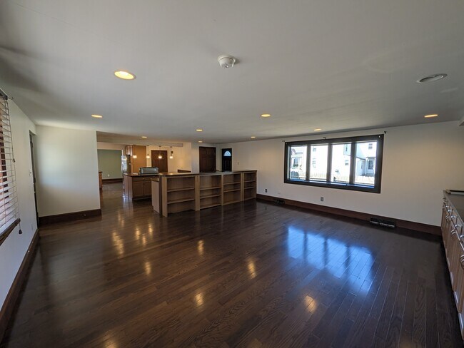 Building Photo - 289 Colorado St