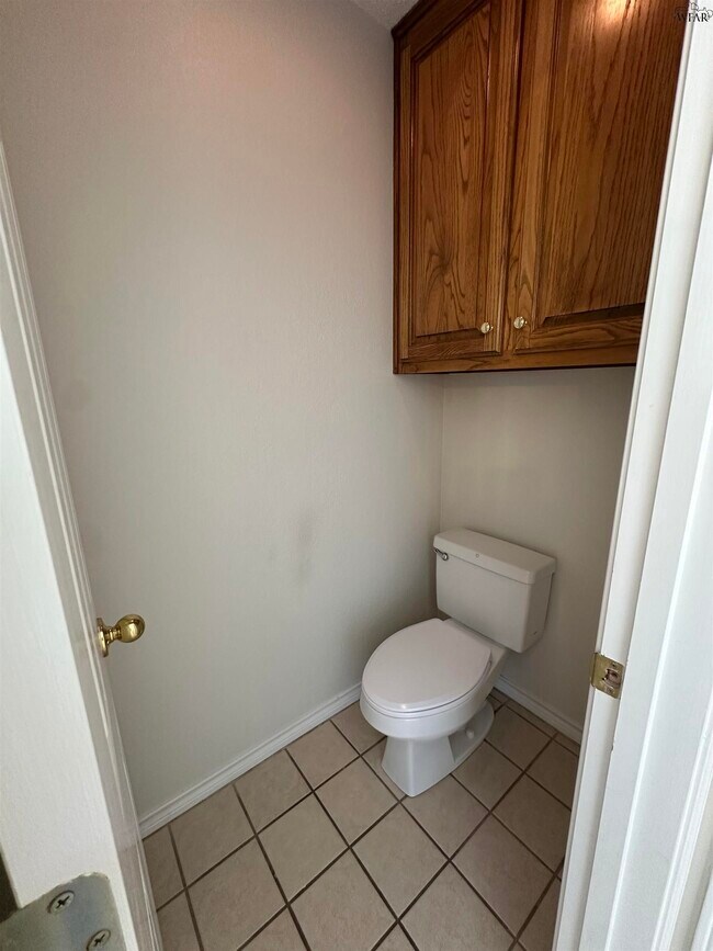 Building Photo - 3028 Whitehall Ln