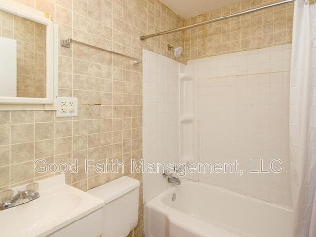 Building Photo - 2210 Bandler Rd