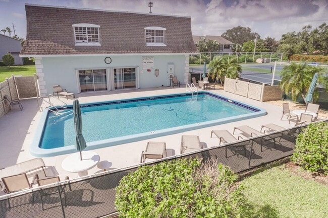 Building Photo - Vero Beach Rental