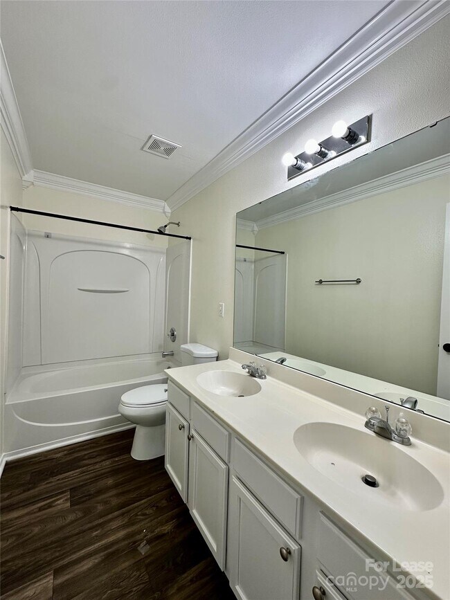 Building Photo - 4115 Rosefield Ct