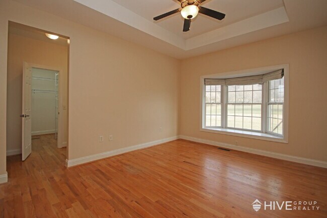 Building Photo - Peaceful One-Level Living with Mountain Views