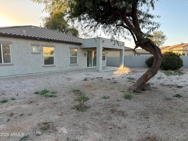 Building Photo - 2119 N Pacey Rd