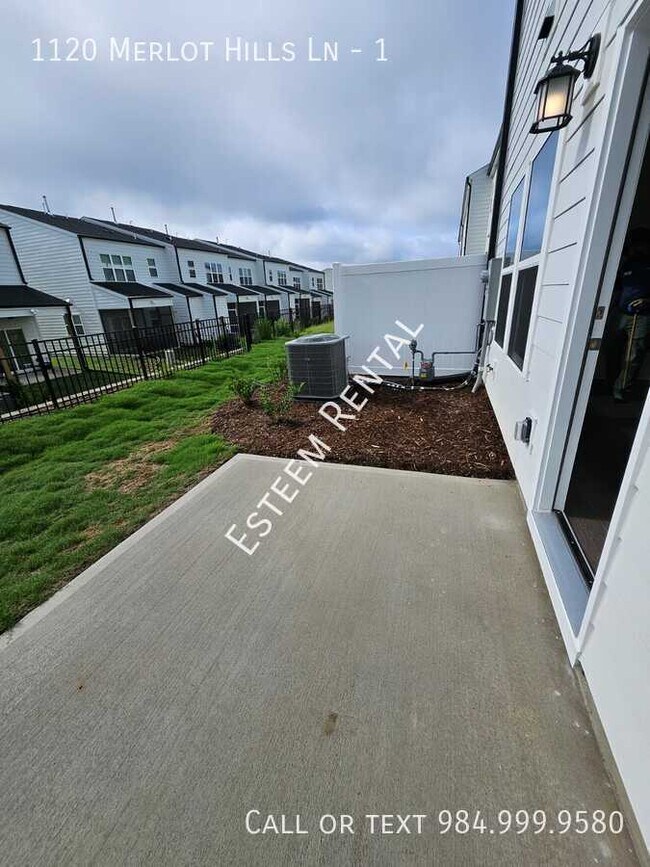 Building Photo - 1120 Merlot Hills Ln.