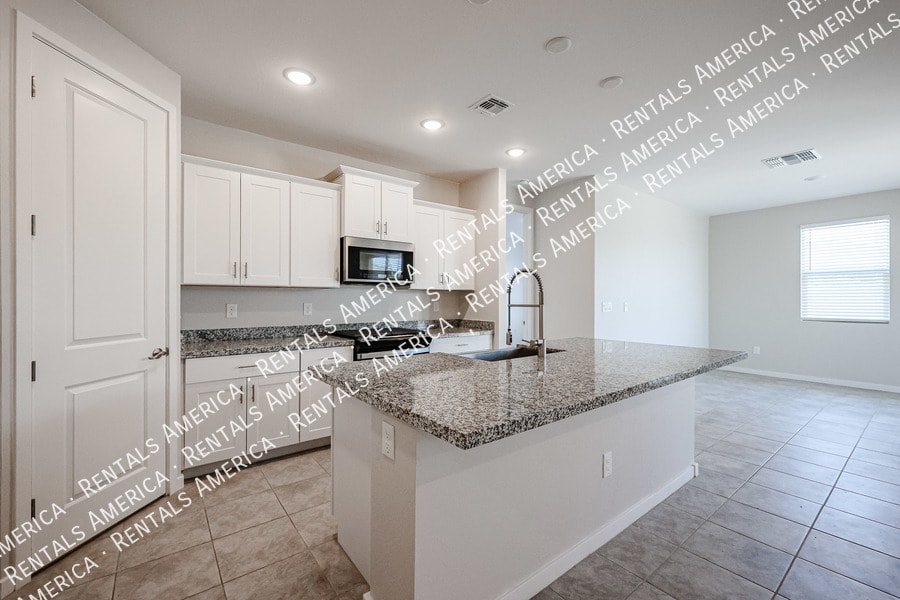 Building Photo - 41615 W Cathedral Rock Pass