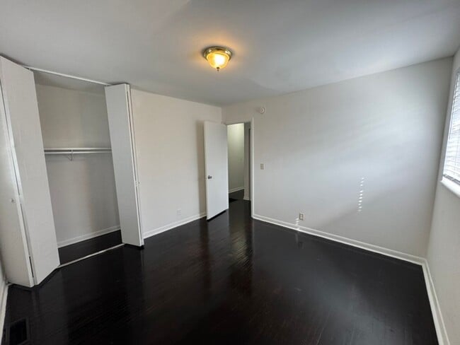 Building Photo - 3 Bedroom, 1 Bath House East Nashville!