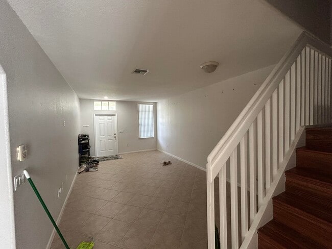 Building Photo - 2673 SW 85th Ave