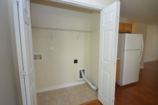 Building Photo - 3615 Bison Hill Ln
